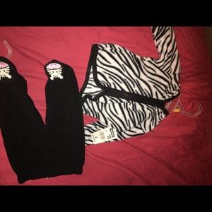 Baby girl jogger set.